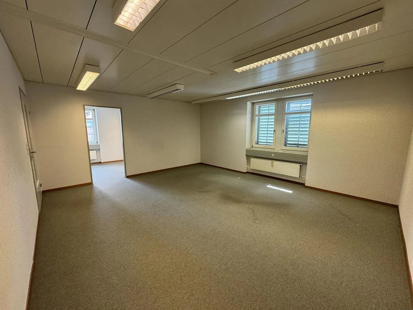 Practical workspace in a central location in Rorschach - Photo 3 of 4