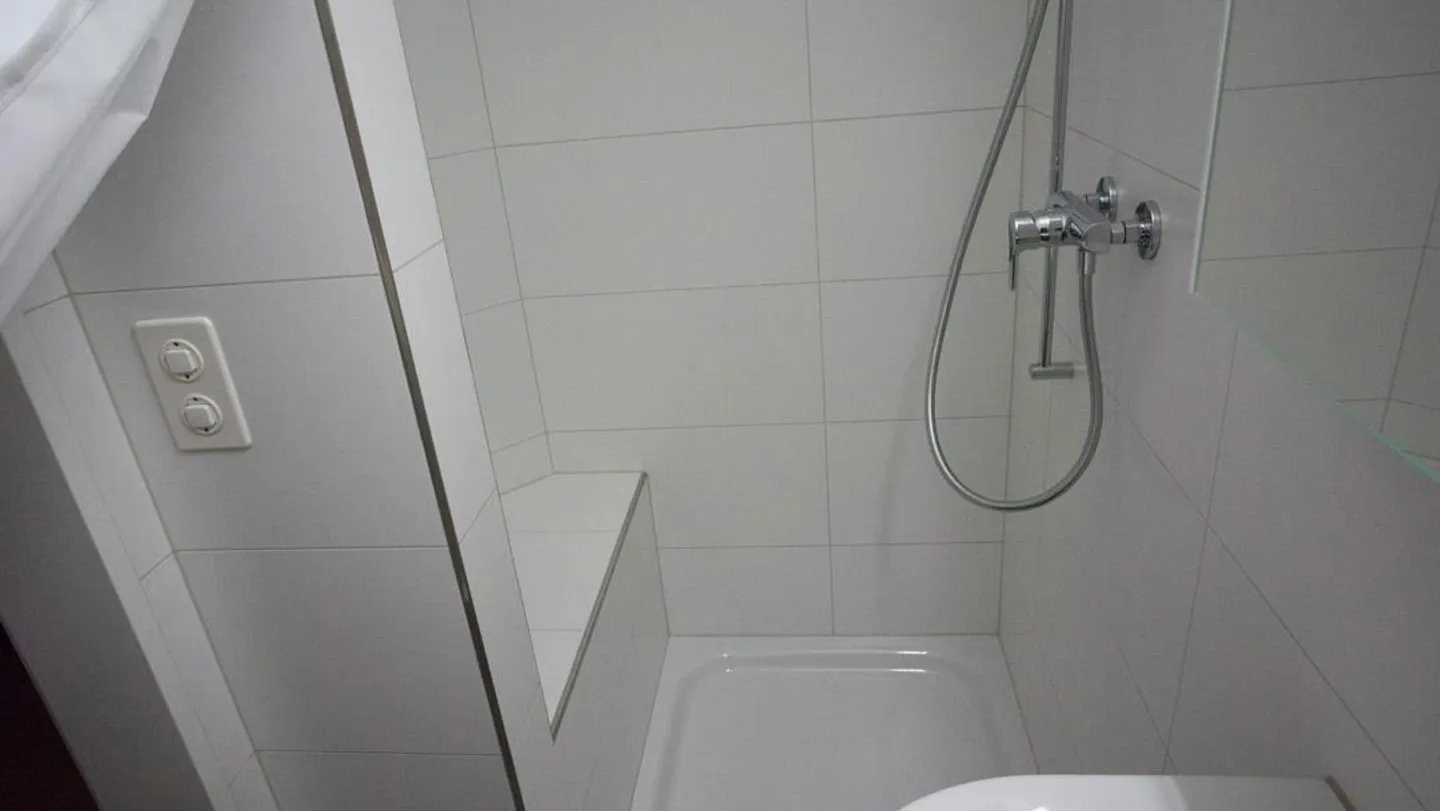 Appartamento centrale di 4,5 stanze con balcone e ampio spazio giardino - Foto 6 di 18