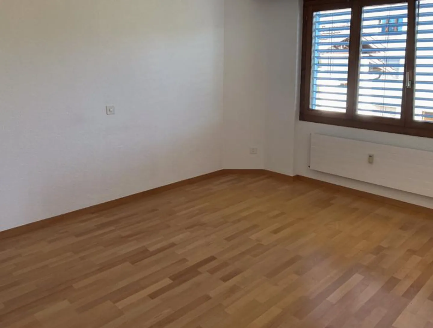 Appartamento centrale di 4,5 stanze con balcone e ampio spazio giardino - Foto 8 di 18