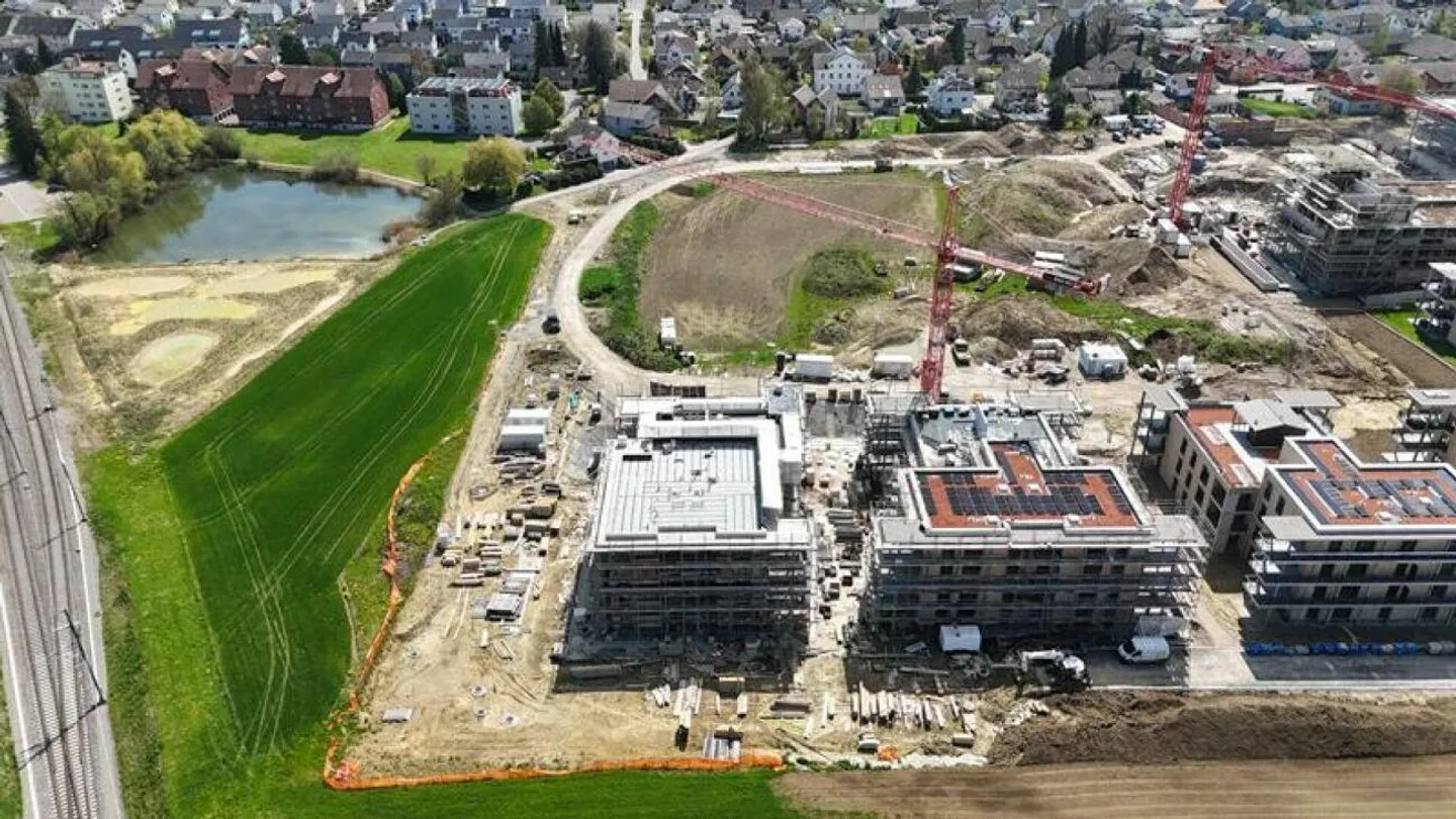 Vie Élevée avec Vue sur le Grand Parc du Quartier Ziegelei... - Photo 1 sur 9