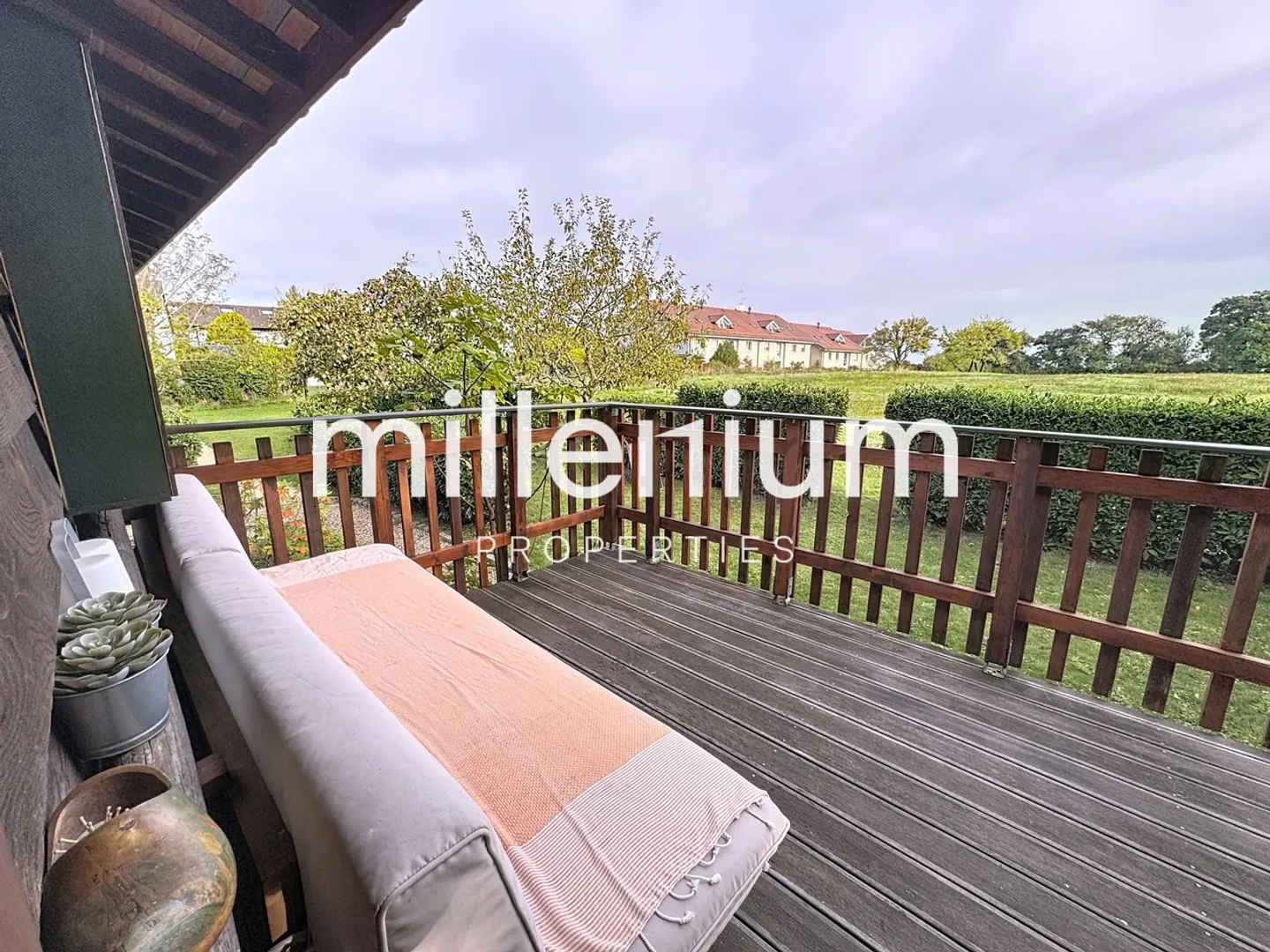 Beautiful furnished Loft-style apartment in Plan-Les-Ouates - Photo 8 of 12