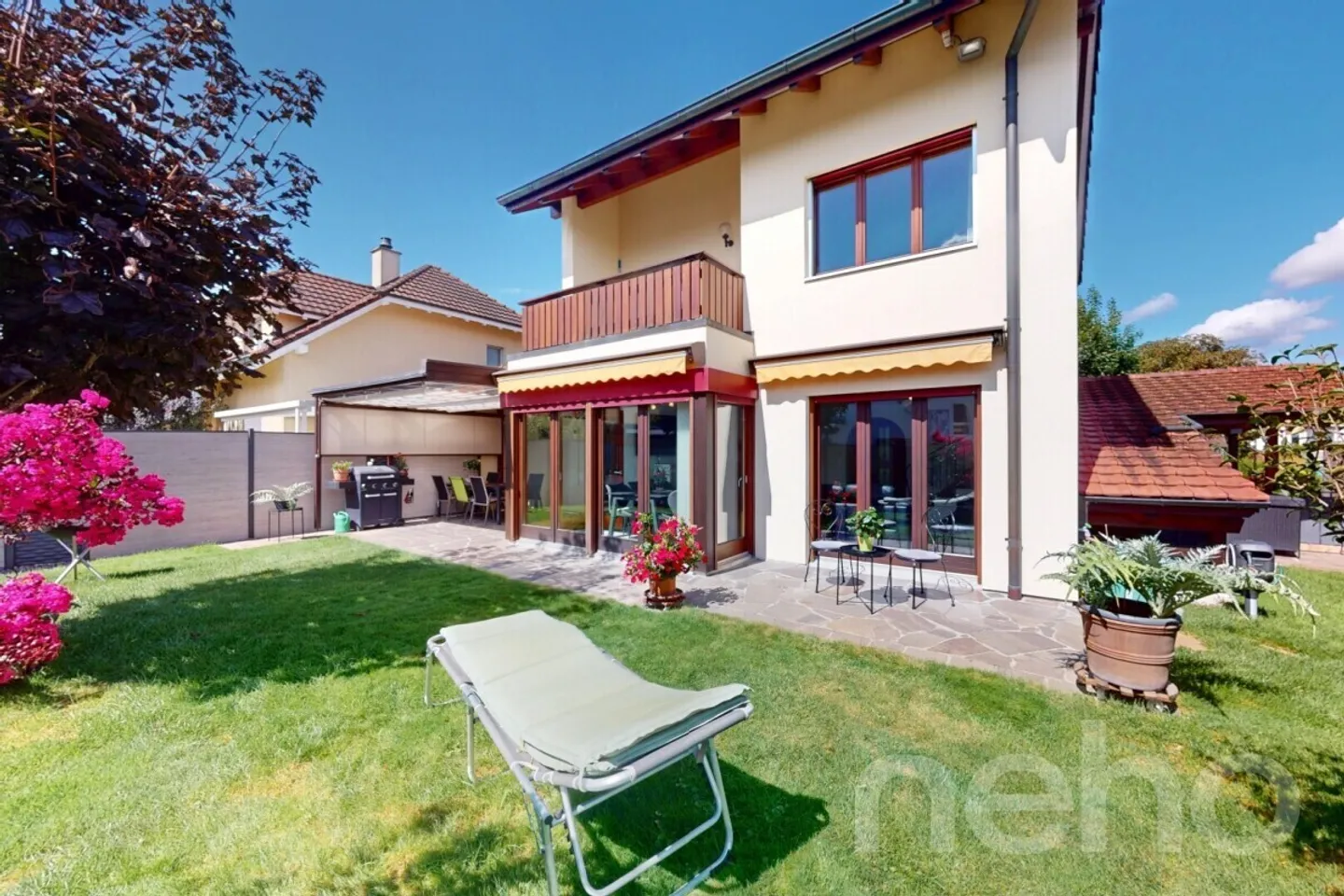 Lichtdurchflutetes Einfamilienhaus mit Garten und Cheminée in Wallbach - Foto 4 von 12