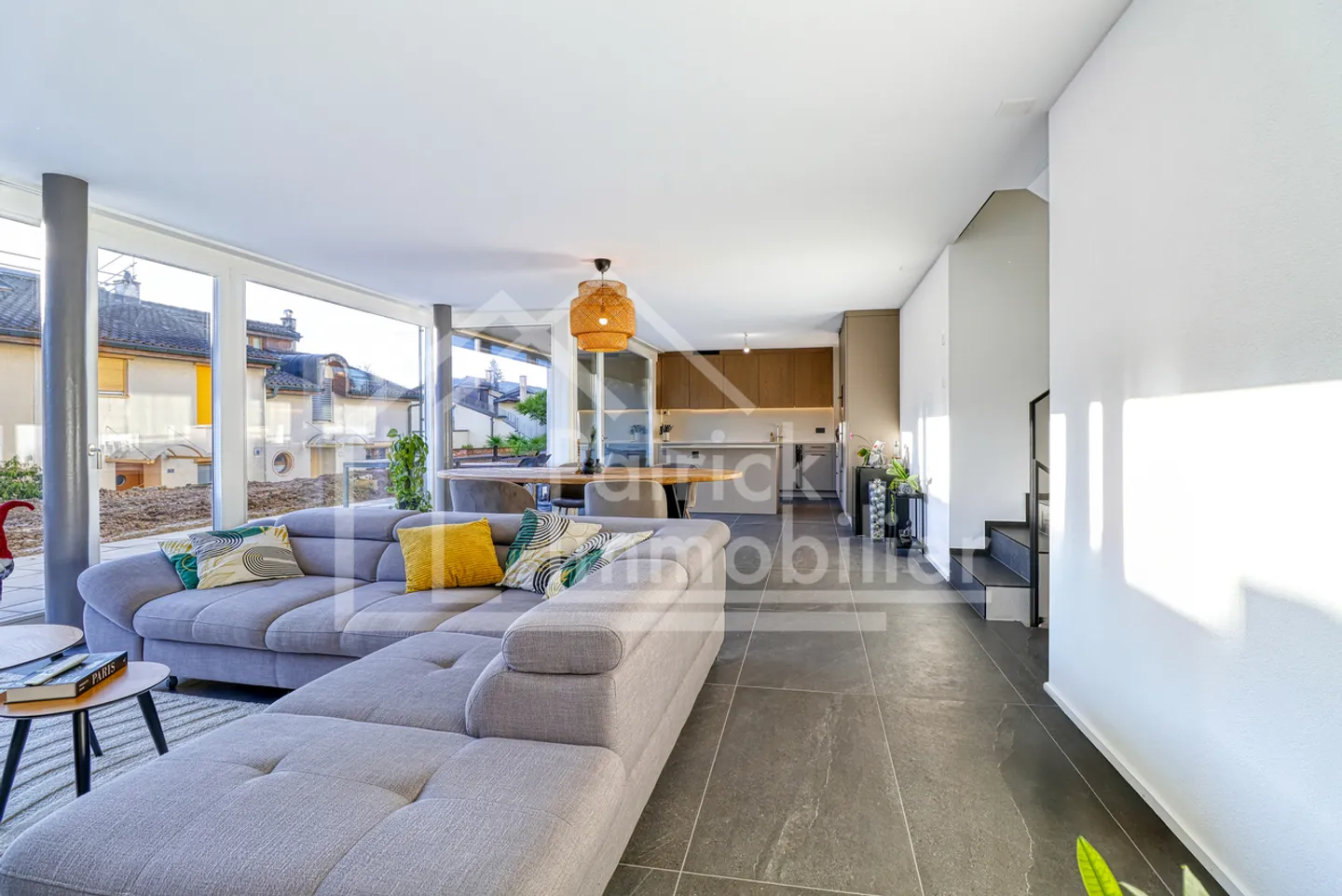 Stepped house for sale - Photo 3 of 14