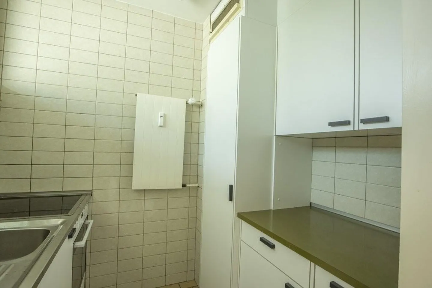 Appartement près du village de Muttenz avec balcon - Photo 3 sur 8