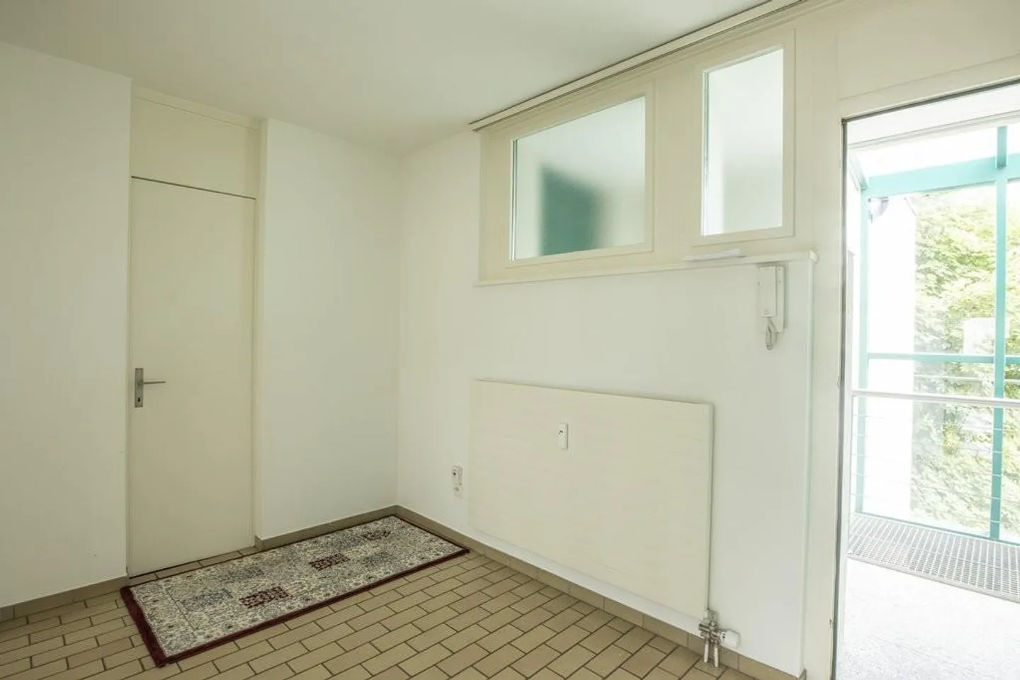 Appartement près du village de Muttenz avec balcon - Photo 7 sur 8