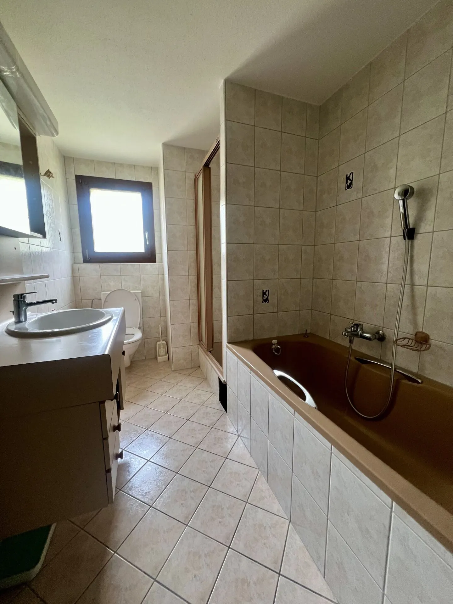 4,5 Zimmer unter dem Dach in ruhiger Lage - Foto 8 von 11