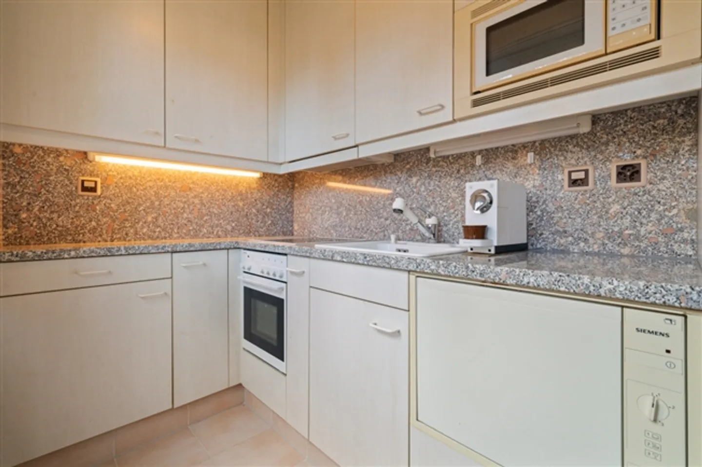 Opportunité calme et emplacement recherché - Photo 5 sur 5