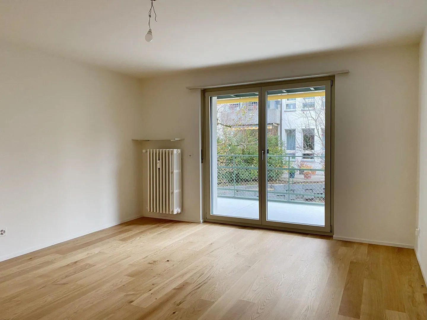 Vivere in una posizione tranquilla al piano rialzato - Foto 2 di 13