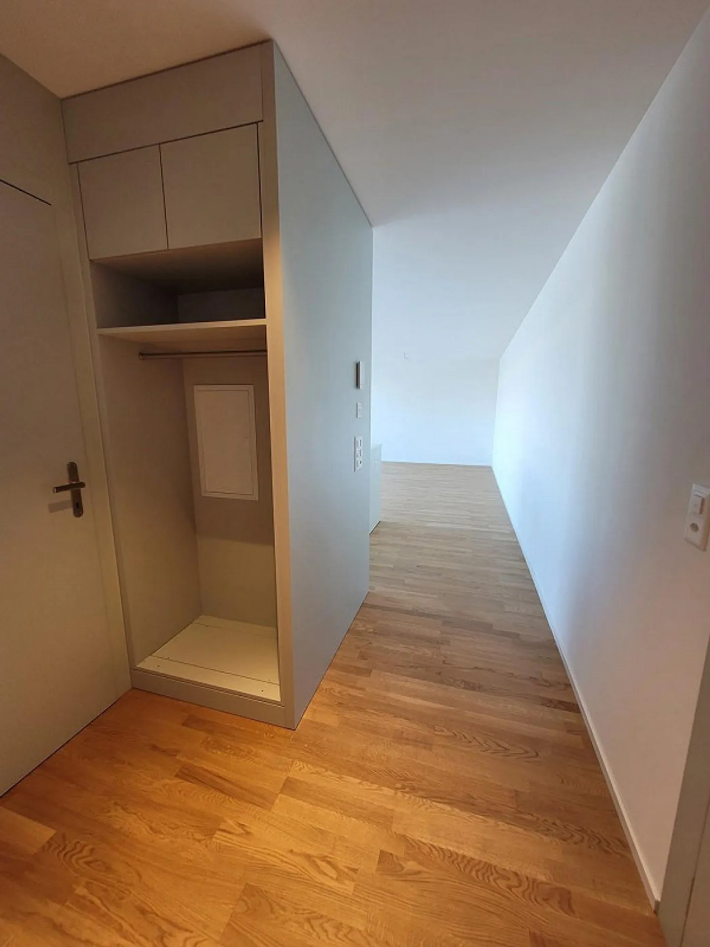 4.5 Zimmer-Attika-Wohnung mit Weitsicht bis zum See - Foto 12 von 13