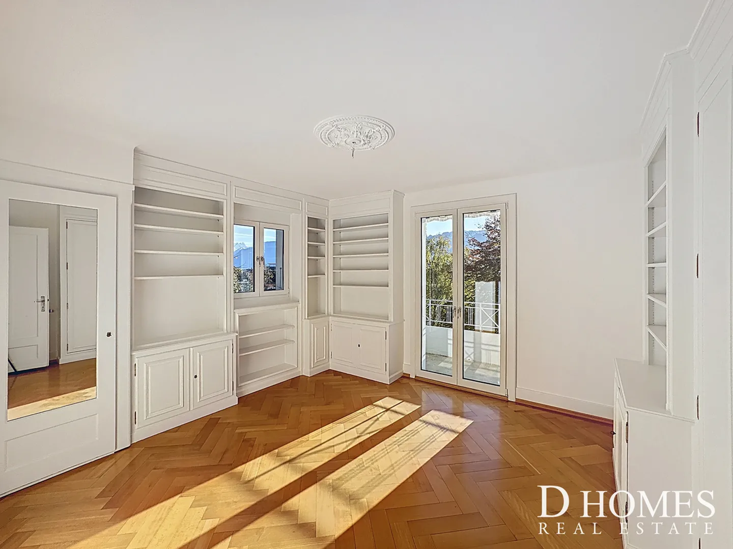 EXCLUSIVITY I Charming property with outbuilding and tree-lined garden - Photo 5 of 13