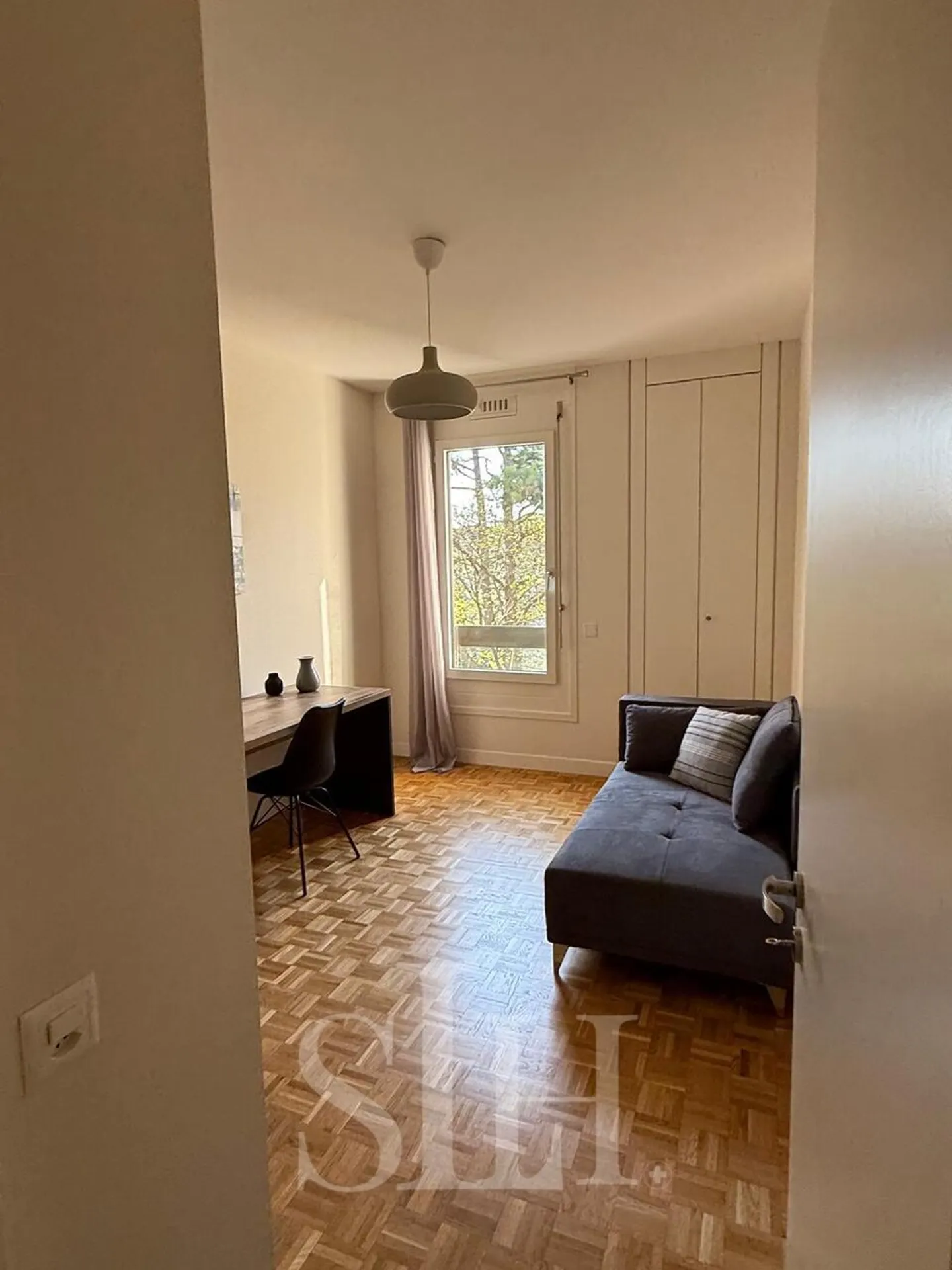 Spacious Family Apartment in Geneva - Photo 8 of 12