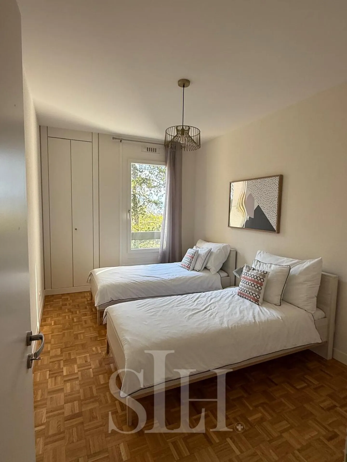Spacious Family Apartment in Geneva - Photo 9 of 12
