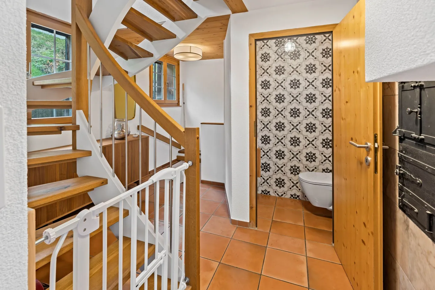 Grosszügige sanierte Liegenschaft mit Studio - Foto 18 von 32