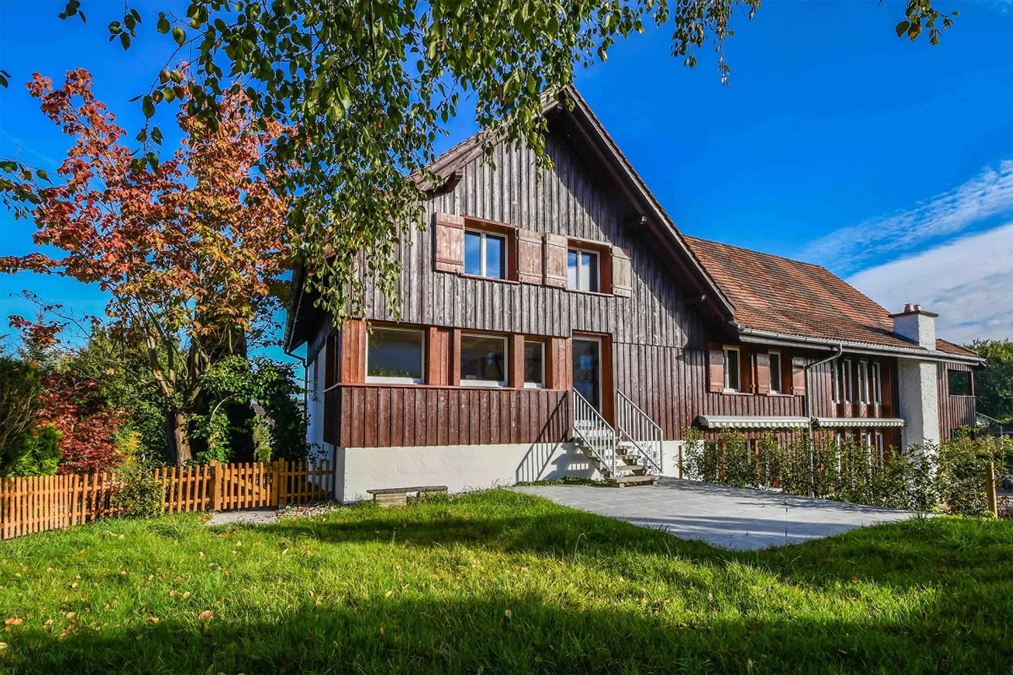 Sezione di casa affascinante con grande giardino e atmosfera rustico-moderna - Foto 17 di 18