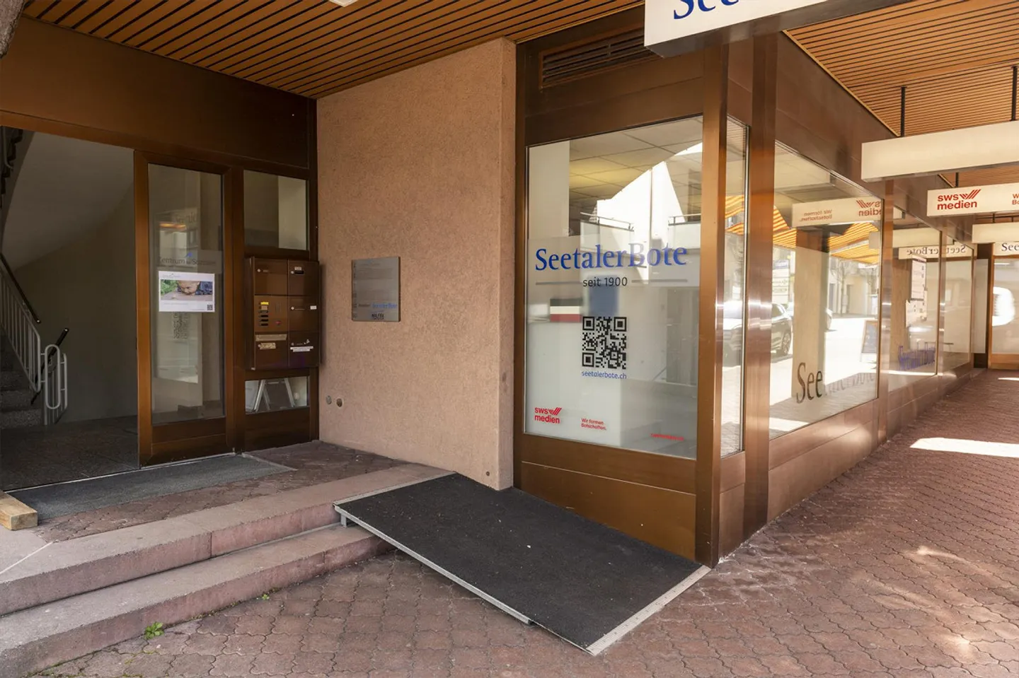 Espace commercial / Magasin sur une rue principale animée - Photo 5 sur 5