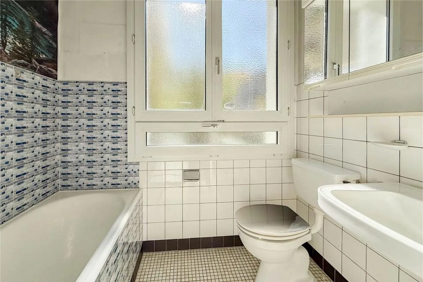 Charming townhouse with 8.5 rooms for sale in the Neubad district - Photo 7 of 13