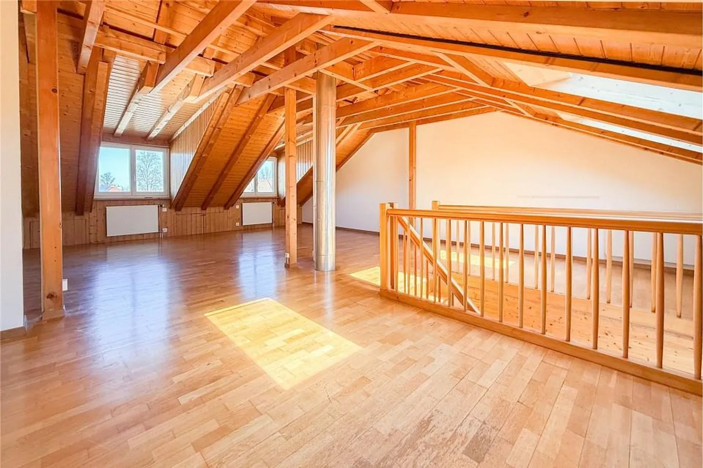 Charming townhouse with 8.5 rooms for sale in the Neubad district - Photo 13 of 13