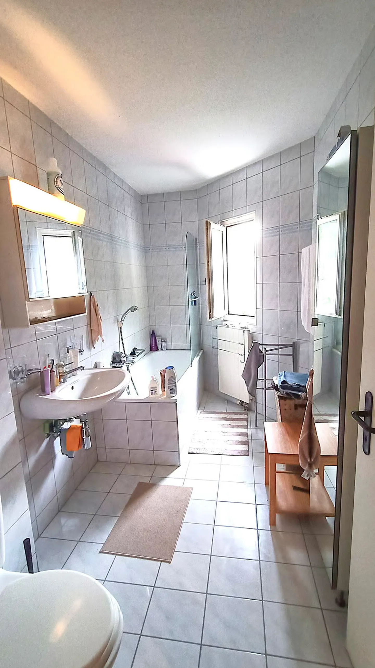 Sympathische Doppelhaushälfte mit Ost- und Westterrassen und Garten - Foto 11 von 13