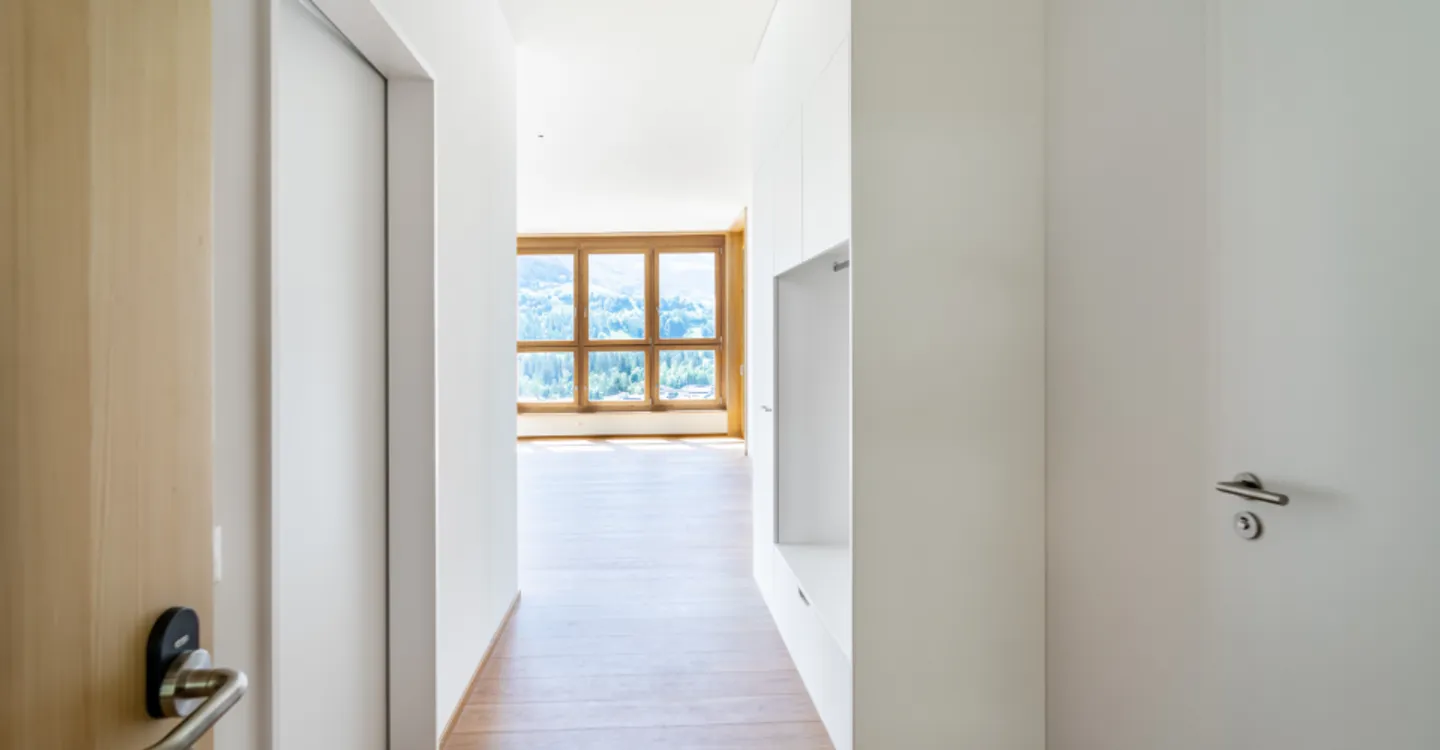 Logement multigénérationnel dans un bel emplacement central - Photo 3 sur 5