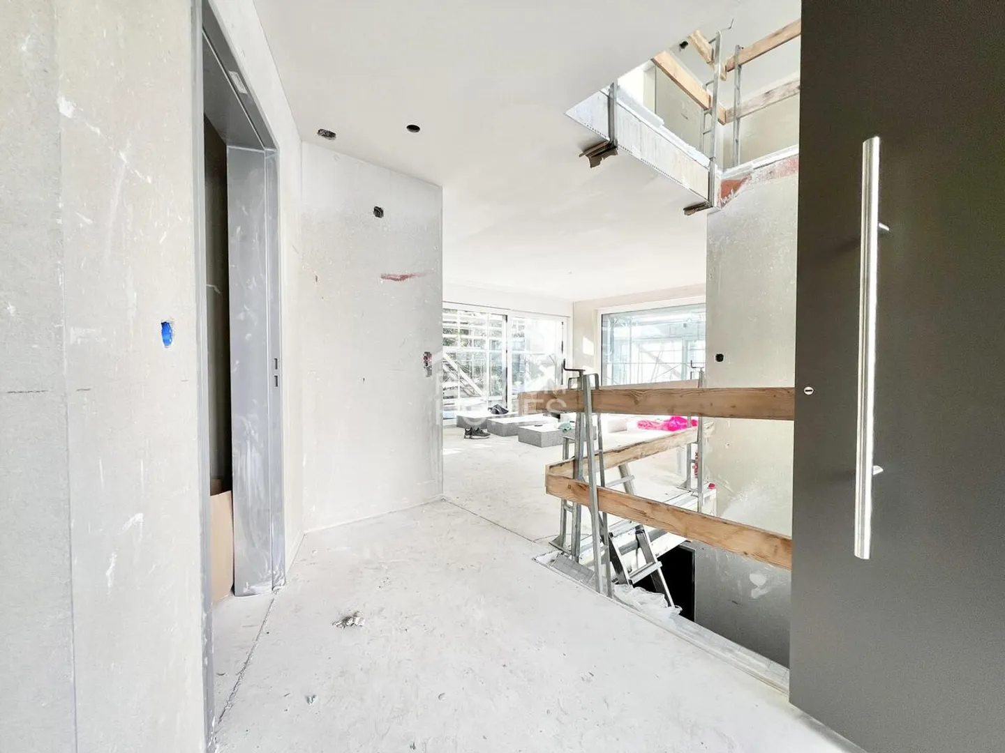Your dream of a new building in the best location! - Photo 9 of 11