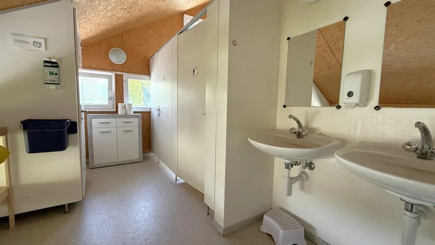 Start Your Own Business - Photo 12 of 14