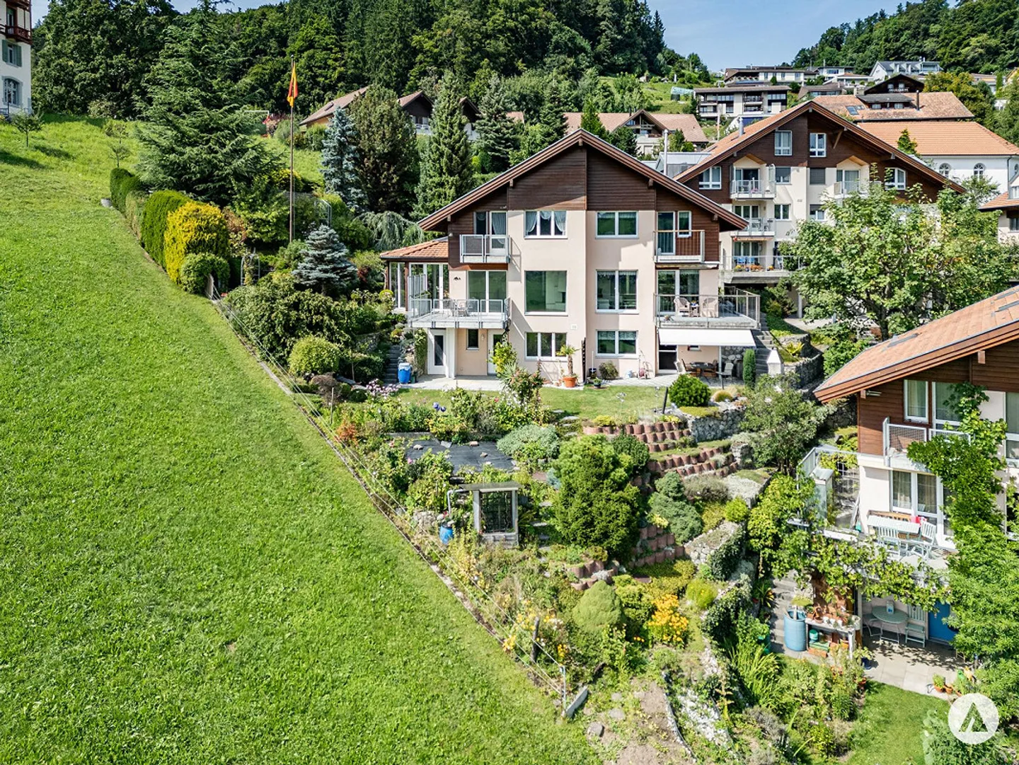 Vivre avec une vue panoramique dégagée - Photo 1 sur 13