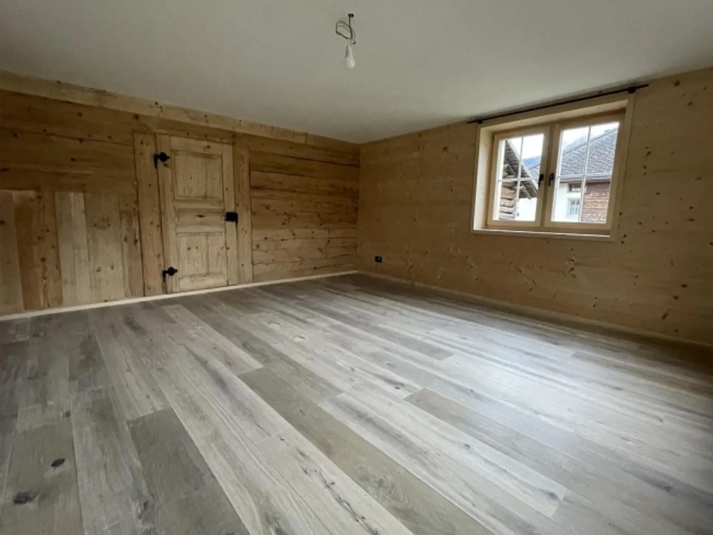 Newly renovated 3.5-room apartment with balcony in Vignogn - Photo 6 of 11