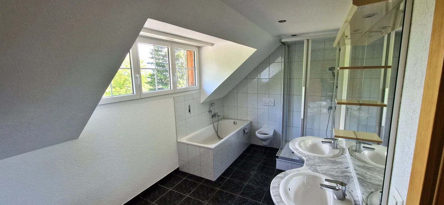 Grosszügige sanierte Liegenschaft mit Studio - Foto 24 von 32