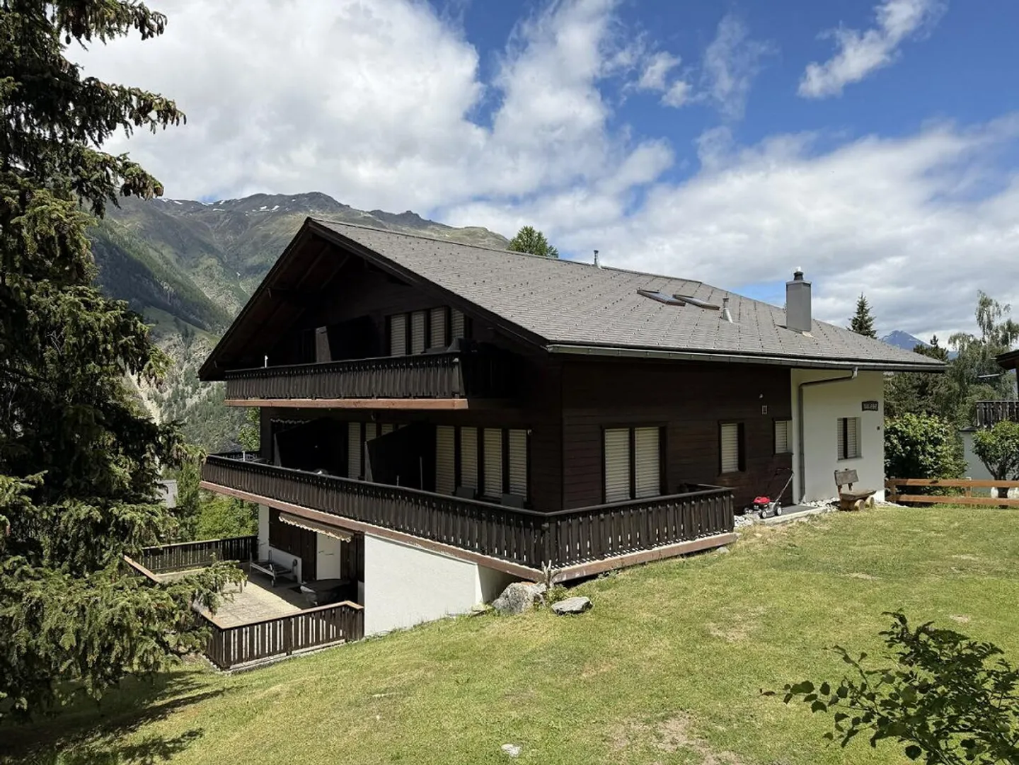 Gemütliche Dachwohnung mit Bergblick - Foto 1 von 10