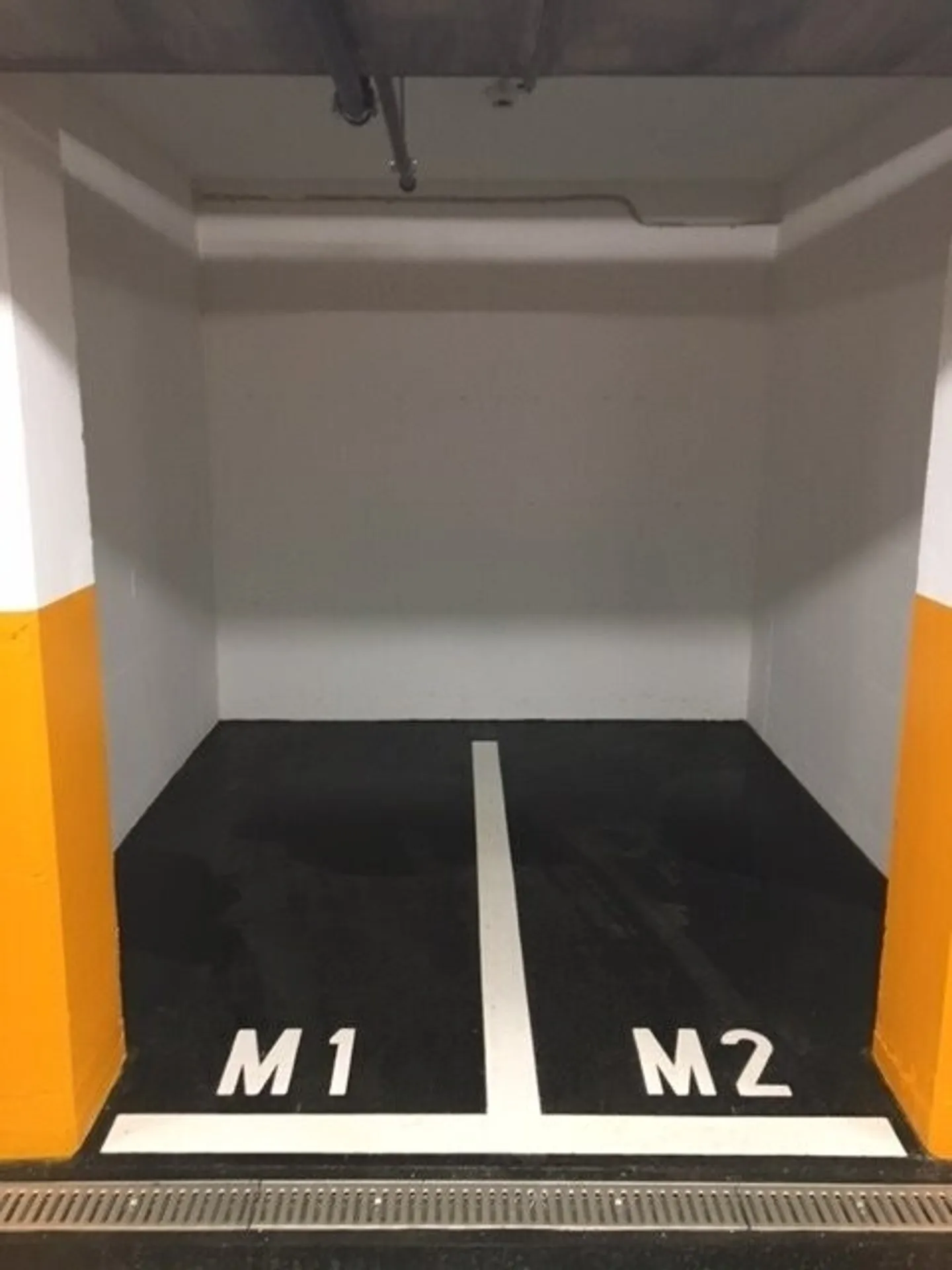 Looking for a motorcycle parking space? - Photo 1 of 2