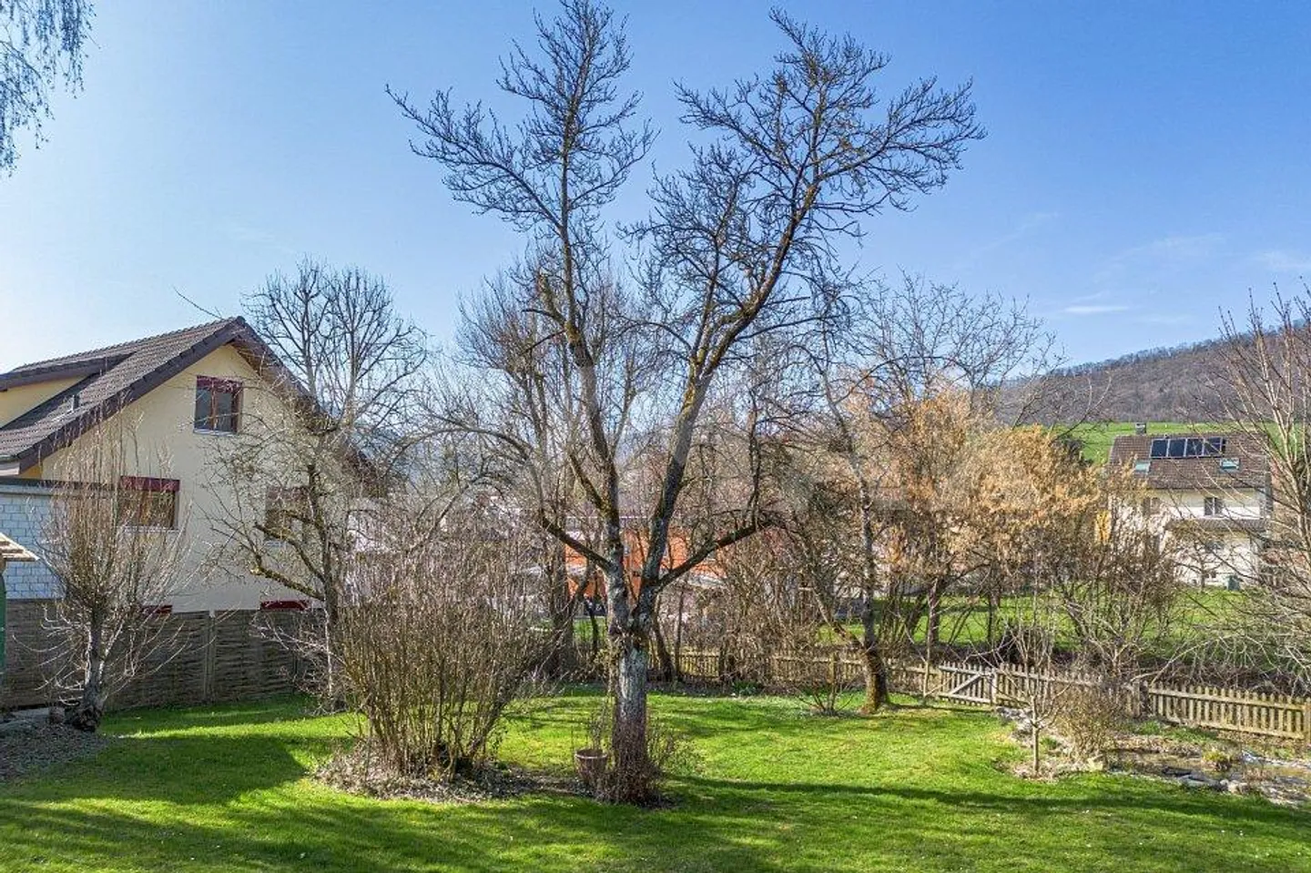 6.5 Room Single Family House in a Quiet Residential Area - Photo 4 of 13