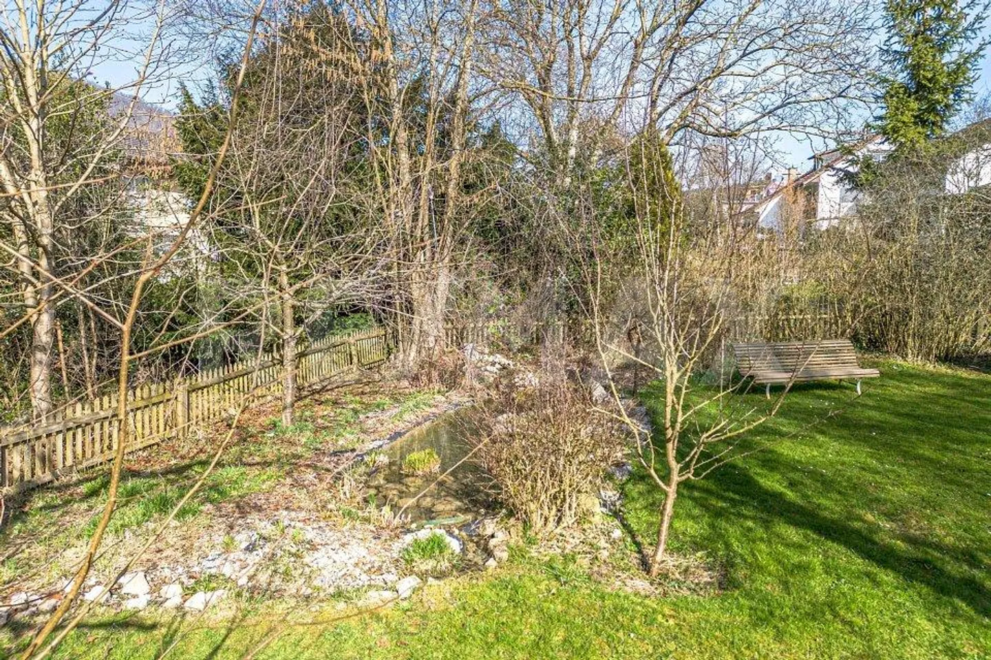 6.5 Room Single Family House in a Quiet Residential Area - Photo 5 of 13