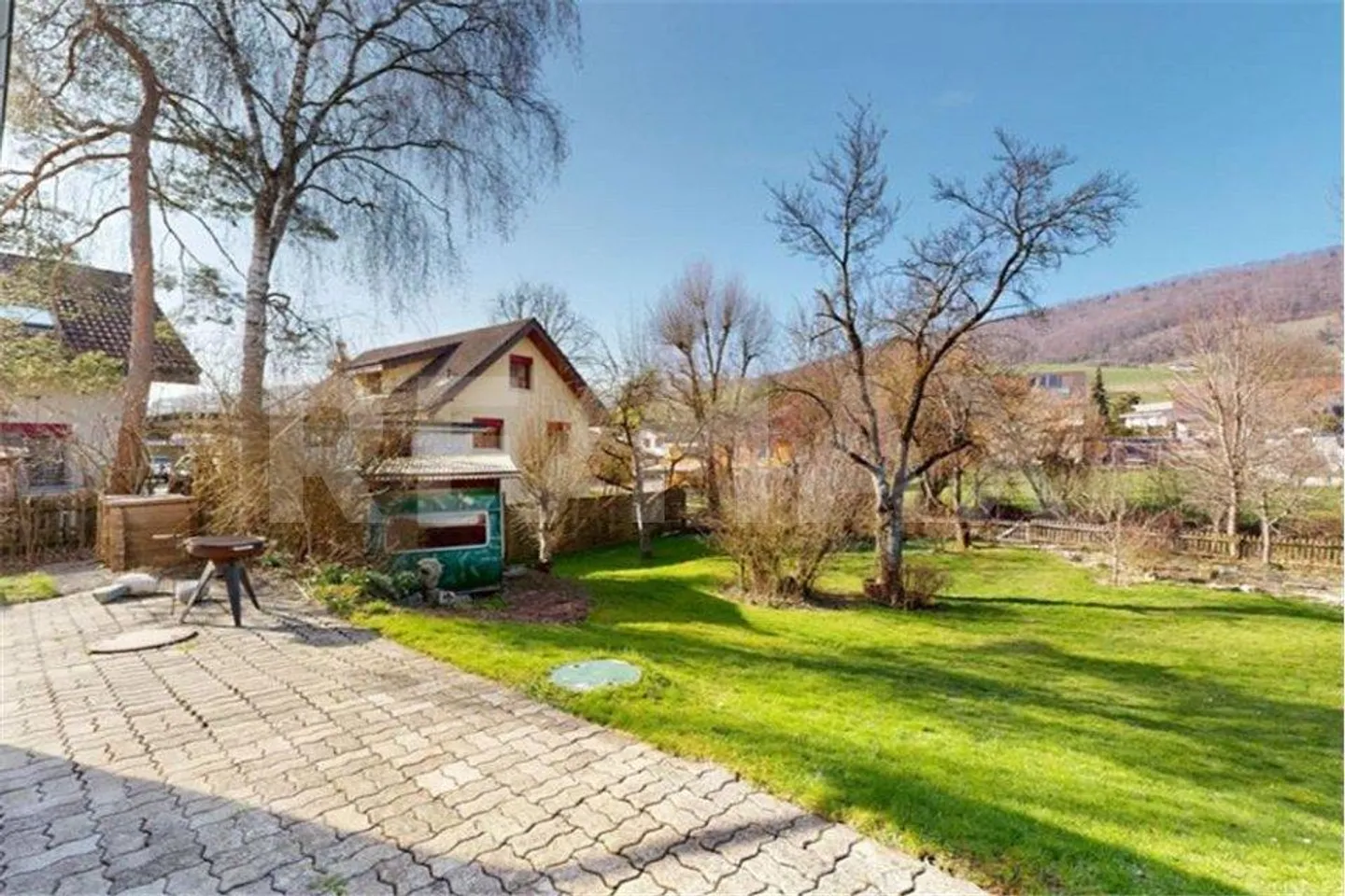 6.5 Room Single Family House in a Quiet Residential Area - Photo 13 of 13