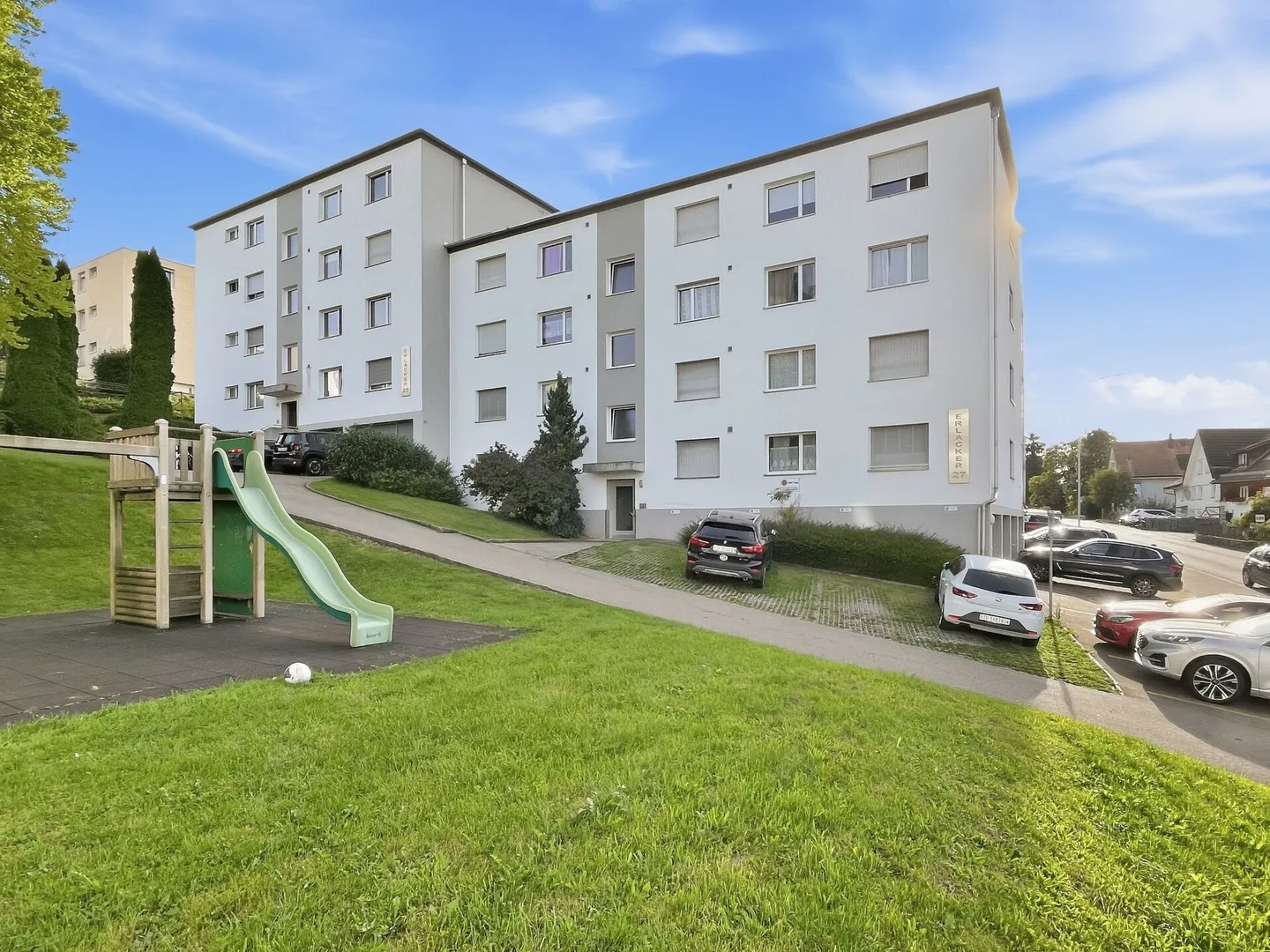 Appartamento 2.5 camere conveniente e accogliente in una posizione tranquilla - Foto 1 di 8