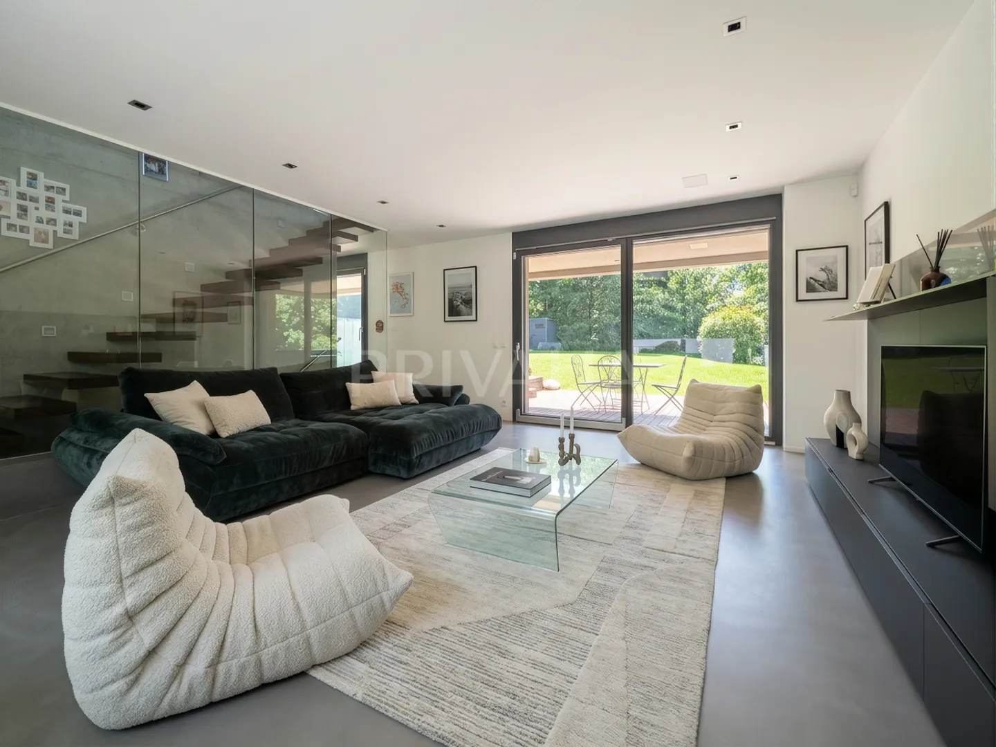7.5-room semi-detached house - Photo 1 of 12
