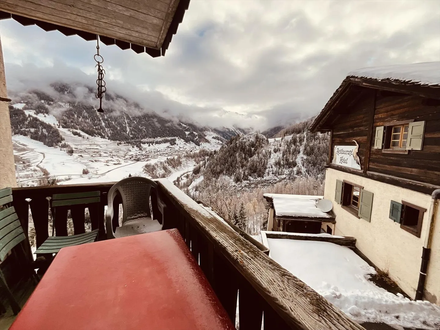 Charmant appartement à vendre dans le village de Liddes - Photo 3 sur 13