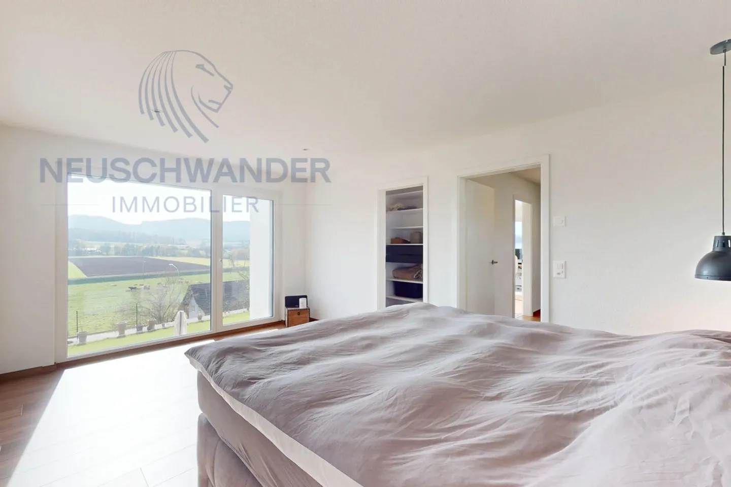 Contemporary villa with absolute comfort, close to nature - Photo 11 of 18