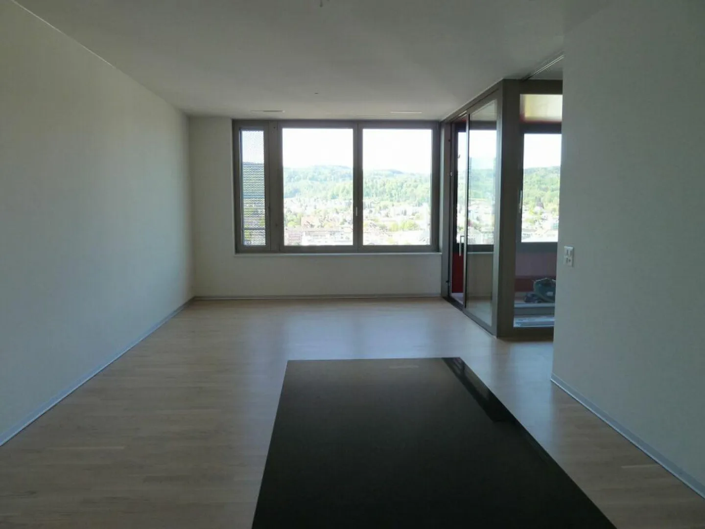 Westlink Plaza - Vivre avec une vue au 8ème étage - Photo 2 sur 5