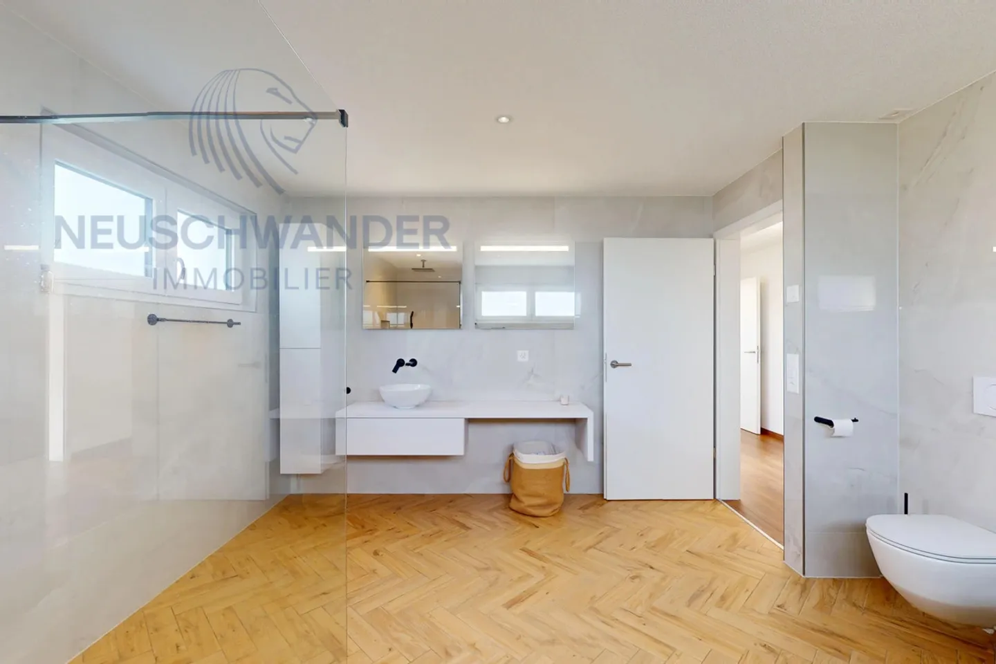 Contemporary villa with absolute comfort, close to nature - Photo 14 of 18