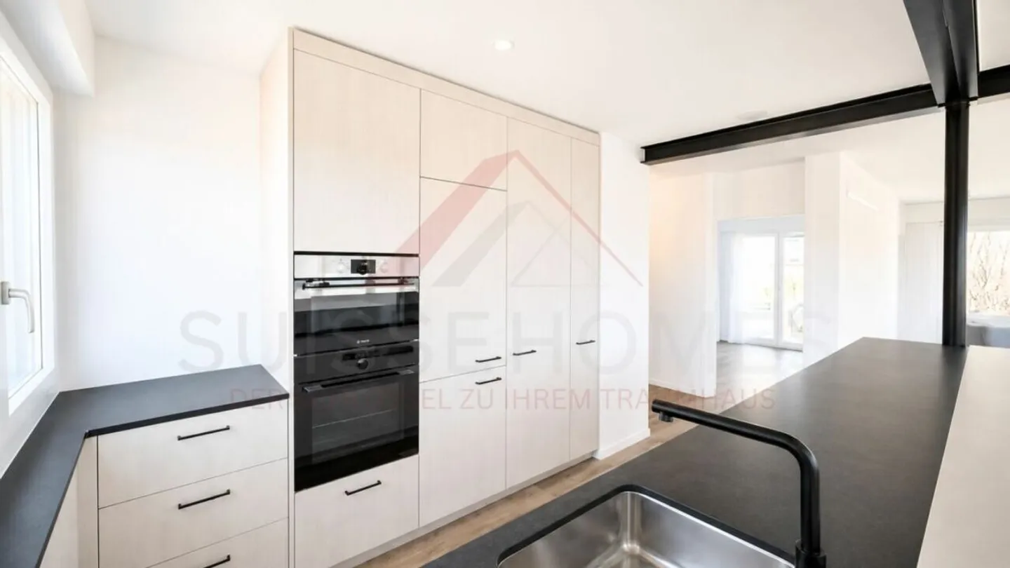 5.5 Rooms for CHF 830,000.- | Modernized, Elevator & Ready to Move In - Photo 7 of 17