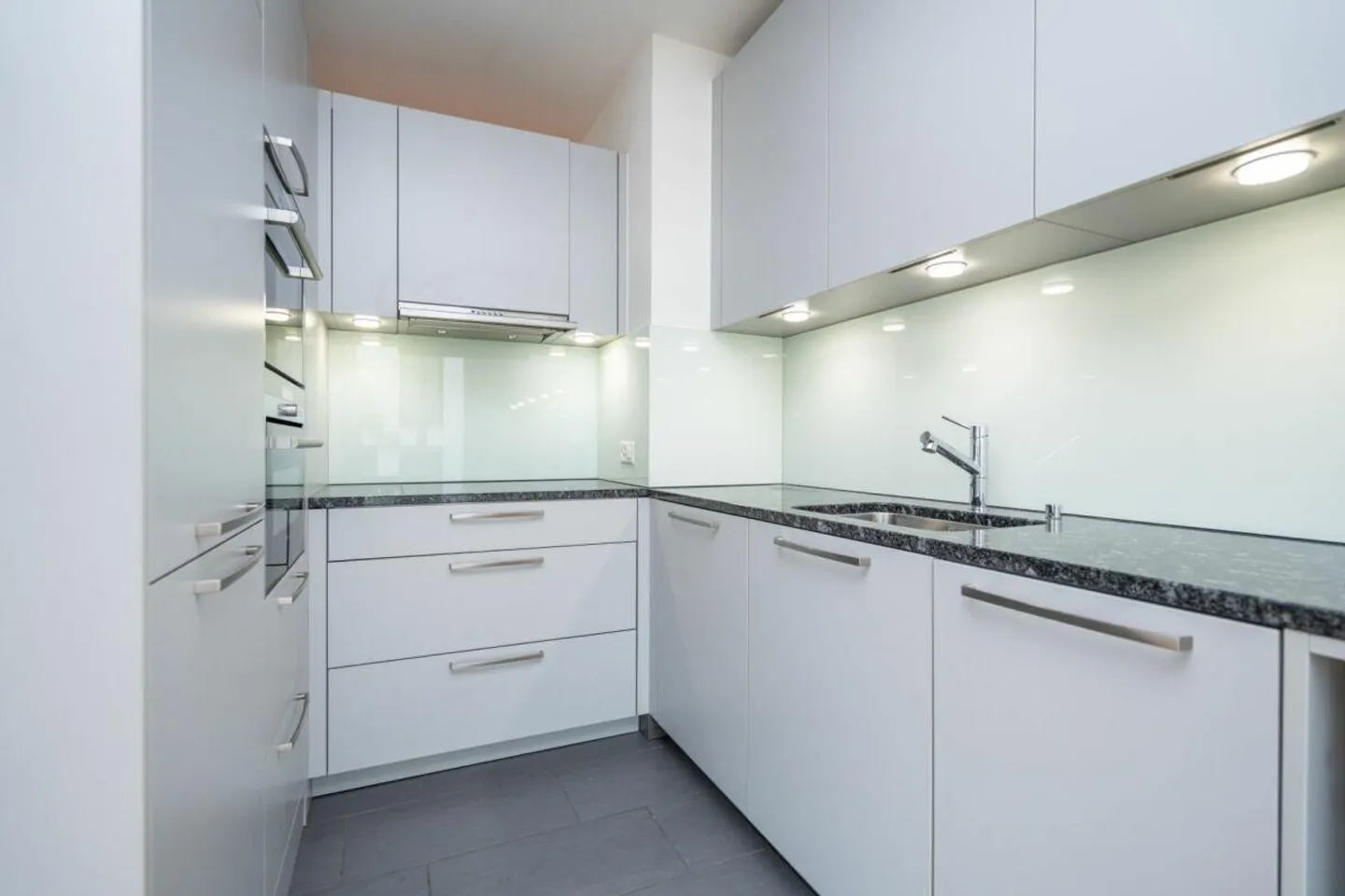 Appartement moderne de 3,5 pièces dans le quartier populaire de Schöngrün - Photo 4 sur 11