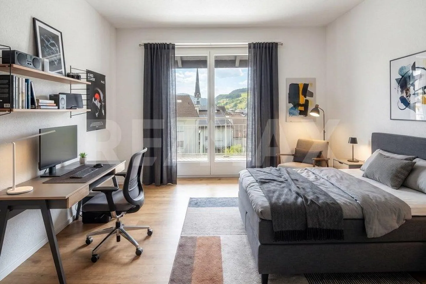 Sunny 5½-Room Corner House with Privacy - Photo 9 of 13