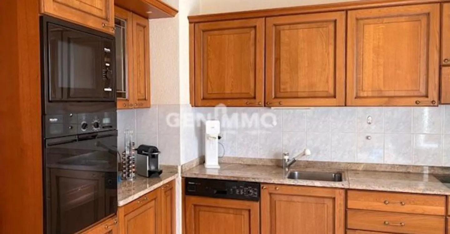 Geräumige Wohnung in Bernex - Foto 1 von 2