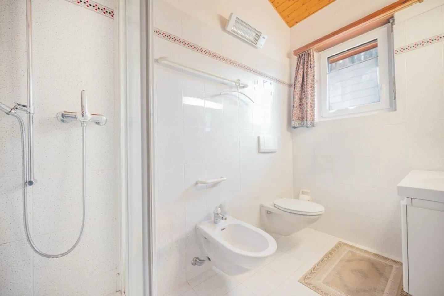 Belle maison individuelle avec jardin, nichée dans la tranquillité de Cagiallo - Photo 13 sur 14