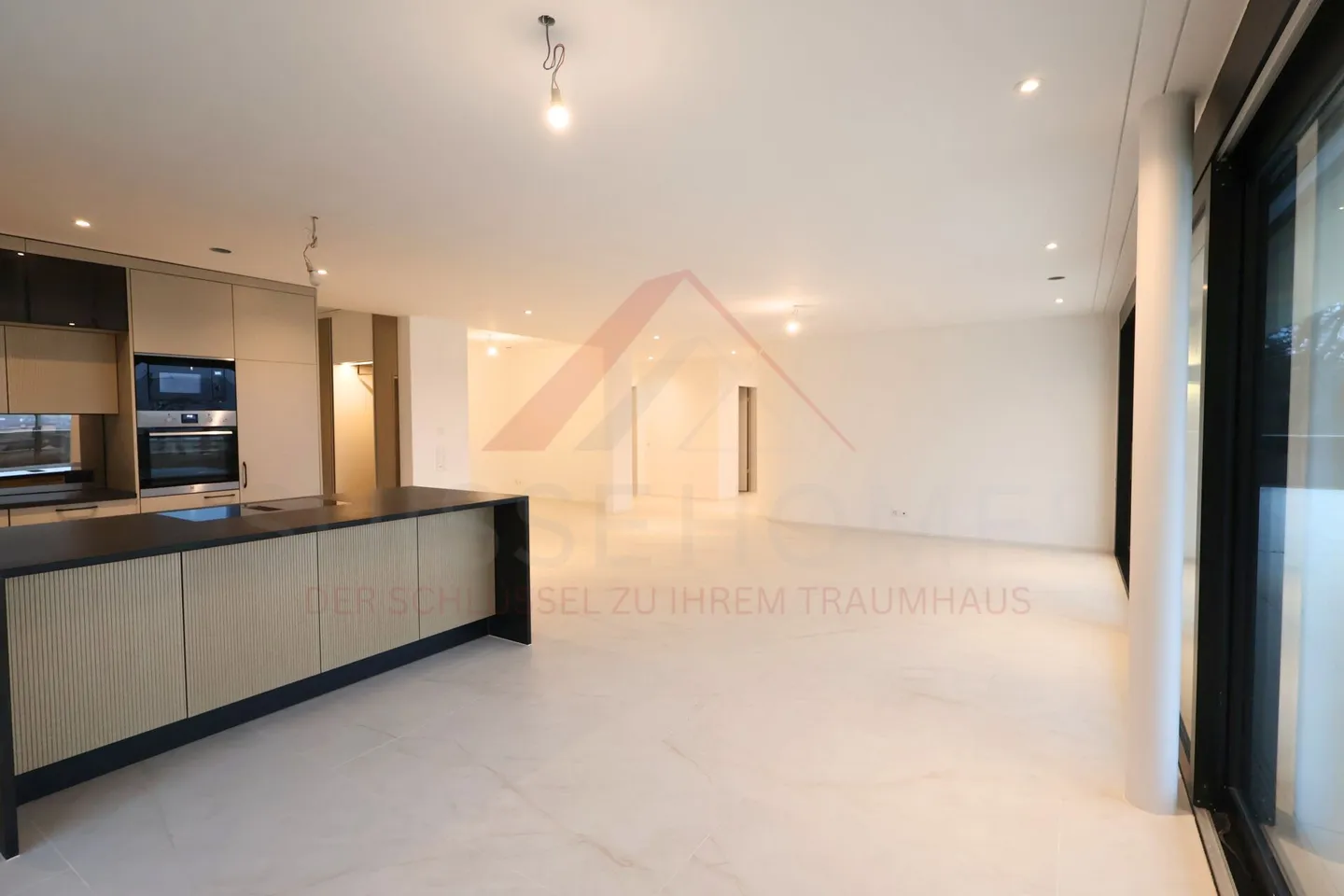 First occupancy in Umiken - exclusive 4.5-room terrace house with 130 m² terrace - Photo 3 of 28