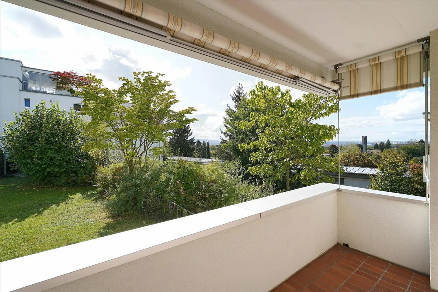 Ampio appartamento 3 locali con vista - Foto 10 di 10