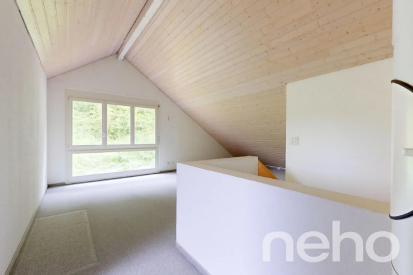 Very beautiful 6.5-room corner house in a quiet and elevated residential area - Photo 11 of 13