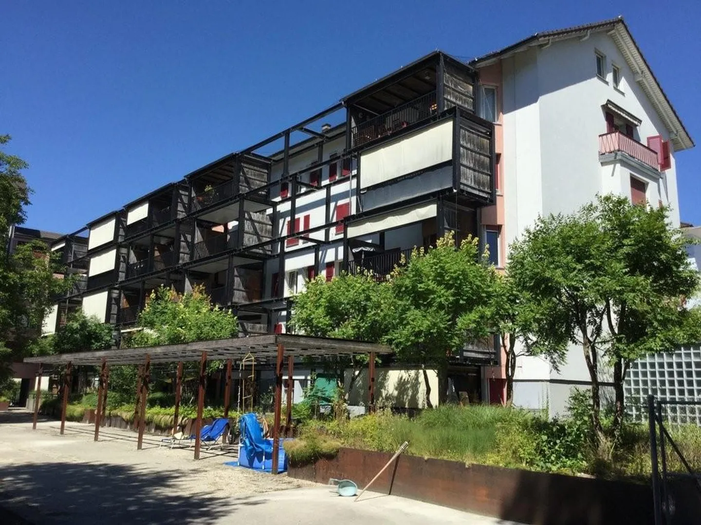 Beautiful apartment in a great location between the train station and the Aare! - Photo 1 of 5