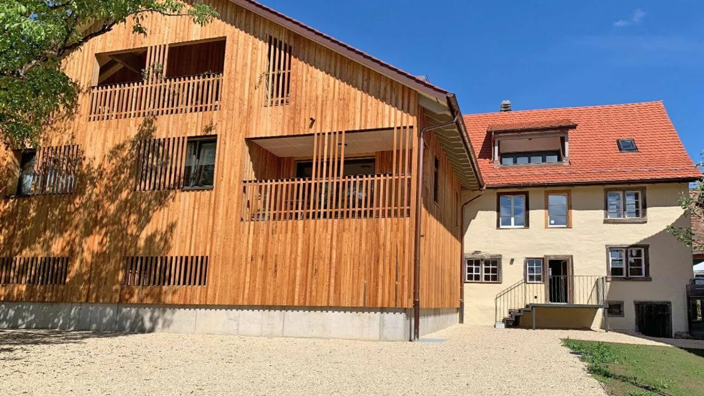 Exclusive 4-room apartment in beautiful Herblingen - Photo 1 of 13