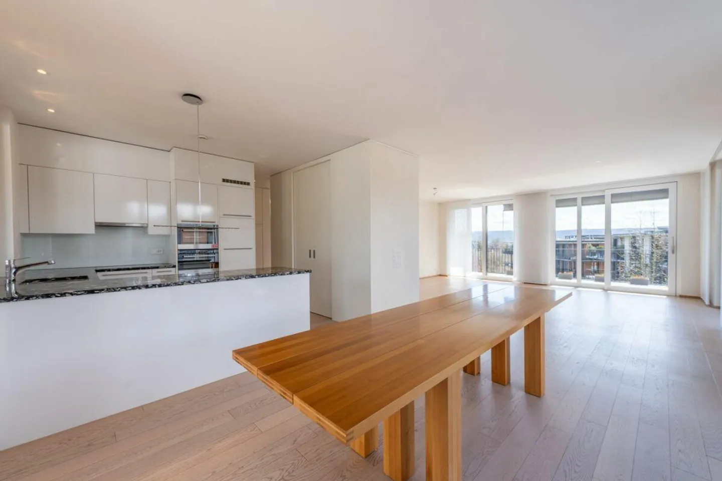 Expérience de vie exclusive : Appartement en attique avec terrasse entourante dans un emplacement recherché - Photo 6 sur 30